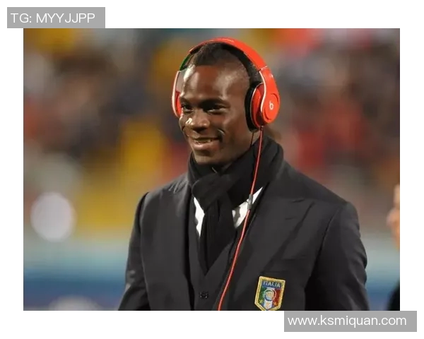 足球明星佩戴耳机的高清时尚瞬间展现运动与潮流的完美结合 足球明星佩戴耳机的高清时尚瞬间展现运动与潮流的完美结合